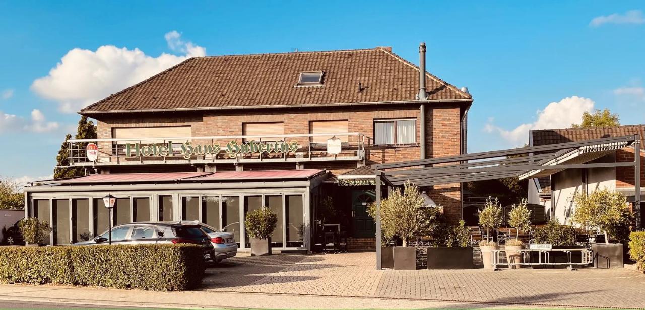 Hotel Haus Hubertus Elsdorf エクステリア 写真